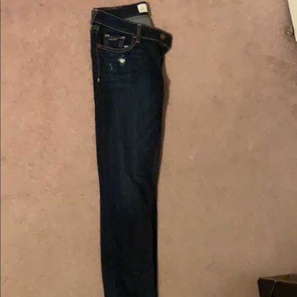 Hollister Ripped Jeans - Picture 3 of 4